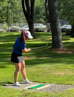 Partners Bank player tees off